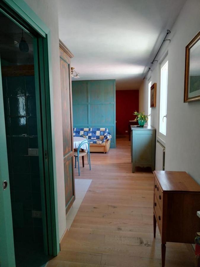 Borgo Al Sole By Garda Facilities Aparthotel Puegnago del Garda Esterno foto